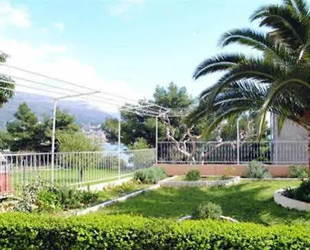 Zvonimir Szálloda 3*